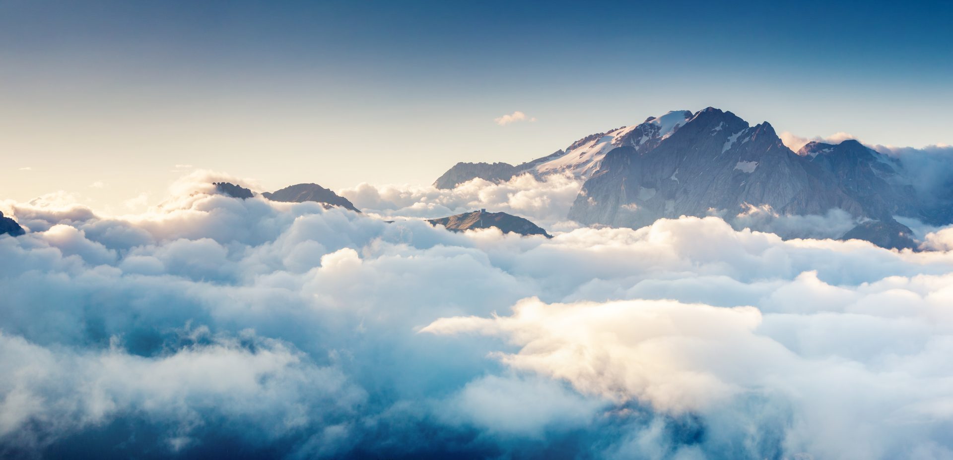 Accenture Move to cloud hero image